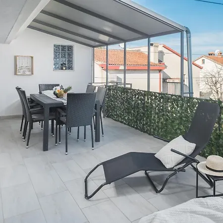 Apartment Sea Pearl Porec