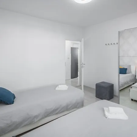 Apartment Sea Pearl Porec